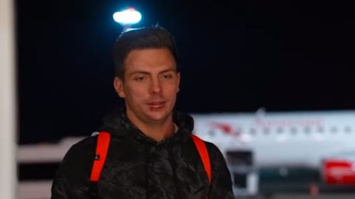 Primul pacient român tratat în străinătate după exploziile de la Crevedia, un pompier de 28 de ani, a revenit în ţară