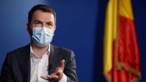 Cine a blocat achiziția de trenuri electrice noi? Cătălin Drulă: „E halucinant că, deși avem o singură ofertă, Autoritatea de Reformă Feroviară nu a semnat contractul”. Fostul ministru al Transporturilor îl acuză pe Florin Cîțu că s-a opus reformei instituției