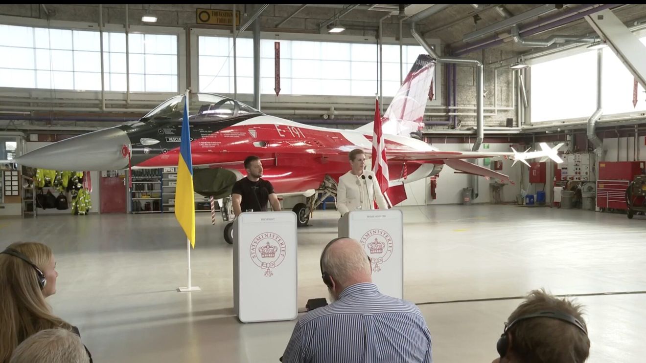 Premierul danez Mette Frederiksen anunță că va dona Ucrainei 19 avioane de luptă F-16 / Zelenski: Sunt mândru că Danemarca împreună cu Olanda vor dona avioane de luptă F-16 pentru lupta pentru libertate a Ucrainei