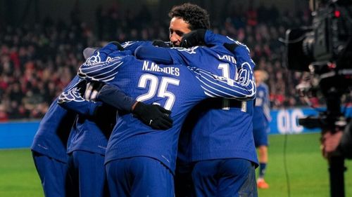 Liga Campionilor: Dennis Man, remarcat în  Bayer Leverkusen – PSV Eindhoven 1-1 /  Barcelona pierde acasă cu PSG, după ce au condus cu 1-0 / Rezultatele înregistrate miercuri