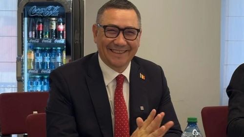 PSD: Din disperare, Victor Ponta probează că nu are limite când e vorba să comită acţiuni ilegale în campania electorală. A furat bazele de date cu numere de telefon ale primarilor PSD şi le trimite mesaje mincinoase