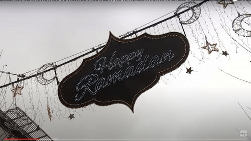 Orașul Frankfurt își aprinde luminile de sărbătoare pentru a celebra luna Ramadanului