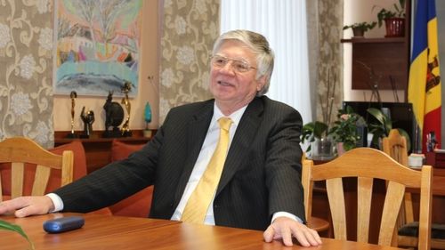 Ambasadorul ungar la Chișinău a fost convocat la Ministerul de Externe după ce a accidentat ușor un polițist