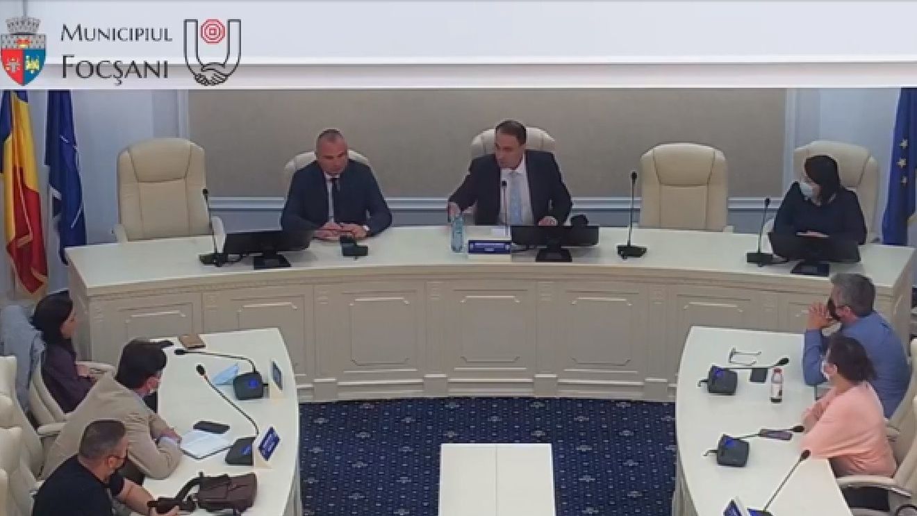 Tensiuni în creștere la Primăria Focșani: Primarul PSD și consilierii PNL și USR PLUS se acuză reciproc de minciună și agresiune fizică și verbală