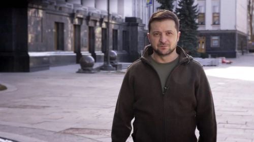 Kremlinul avertizează mass-media rusești să nu publice interviul cu Volodimir Zelenski realizat de publicația independentă Meduza și ziarul Kommersant