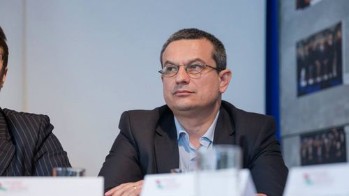 Csaba Asztalos, despre deschiderea școlilor: Egalitatea nu înseamnă uniformitate. O descentralizare ar fi mai potrivită. Aș introduce tezele unice la clasele V-XII, inclusiv pentru situațiile în care examenele nu s-ar putea organiza