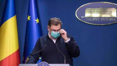 Ministrul Sănătăţii, Alexandru Rafila: Purtarea corectă a măştii va fi absolut obligatorie, în spaţii aglomerate