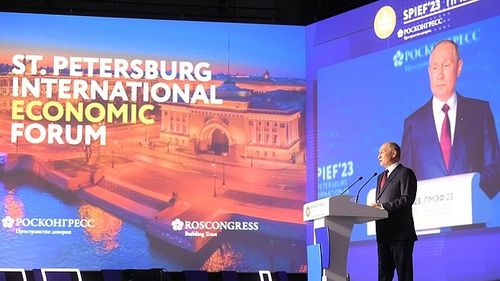 Putin elogiază economia Rusiei: Inflația este mai scăzută decât în multe țări occidentale/ Șomajul de 3, 3%, nu a fost niciodată atât de mic în toată istoria noastră