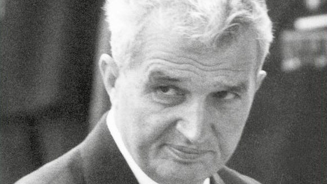 Apariție editorială: Analiza carierei politice a lui Nicolae Ceaușescu / ”Dictatorul ambiguu”