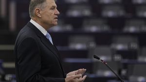 VIDEO Iohannis, despre anularea alegerilor: „Am avut sprijin de la parteneri strategici care au ajutat entitățile românești să găsească ce s-a întâmplat” / „Să culpabilizăm pe cineva de la noi nu ne-ar duce prea departe”