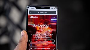 O femeie din New Jersey este acuzată că a încercat să angajeze un asasin plătit pe Tinder pentru a-l ucide pe fostul iubit și pe fiica acestuia
