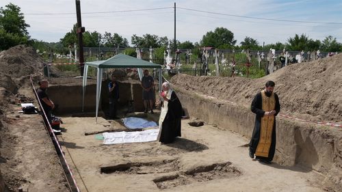FOTO: Osemintele a 23 de deţinuţi politici şi martiri anti-comuniști, descoperite recent în localitatea Agaua, din Insula Mare a Brăilei