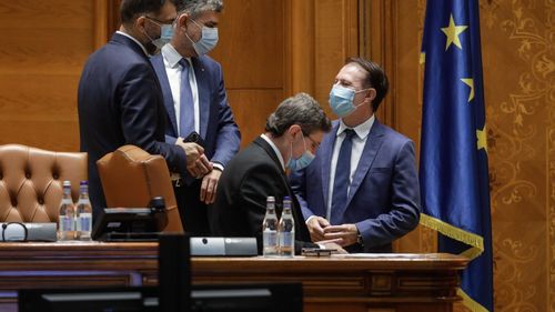 Încep discuţiile între PNL, PSD şi UDMR pe domeniile din programul de guvernare. Este a treia întâlnire a liderilor politici