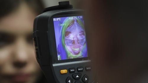 Ședințe succesive la Ministerul Sănătății și la Ministerul Afacerilor Interne, pe tema prevenirii și limitării îmbolnăvirilor cu coronavirus