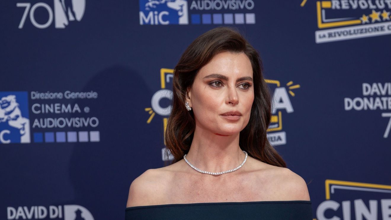 Fostul topmodel internațional Catrinel Menghia - premiul Starlight International Cinema Award pentru regie / Best Debut Film, la Cannes - VIDEO