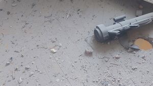 Fostul șef al poliției poloneze, care a tras cu lansatorul de grenade antitanc în birou, a fost pus sub acuzare după doi ani de la incident