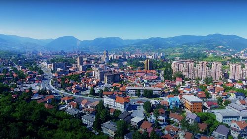 Poliția din Bosnia a arestat un bărbat de 43 de ani, suspectat că se pregătea de un atac cu ajutorul grupării Stat Islamic