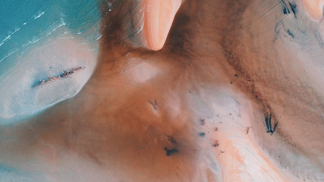 Franţuzoaicele, din ce în ce mai reticente să se expună topless la plajă. Printre motive: frica de a fi hărțuite, lipsa de încredere în sine sau temerile pentru sănătate