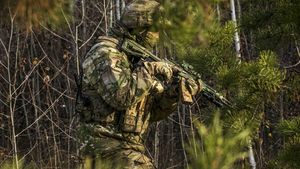 BREAKING: Serviciile secrete americane susțin că Rusia ar pregăti o operațiune sub acoperire în estul Ucrainei pentru a justifica invadarea țării / Agenți ruși purtând însemne ucrainene ar urma să efectueze acte de sabotaj asupra trupelor pro-ruse
