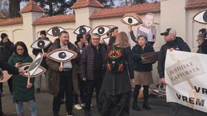VIDEO Protest la Cotroceni. Nicușor Dan către protestatari: Prescrierile vin dintr-o vină a Parlamentului. Am de 100 de ori mai multe informații despre parchete decât aveți dvs. Pot să învinuiesc unii lideri de opinie care încearcă să vă ducă într-o direcție greșită