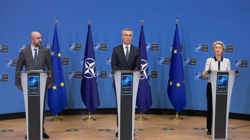 Stoltenberg: Cooperarea din NATO și UE este "mai importantă ca niciodată" din cauza invaziei Rusiei în Ucraina / „Putin să ne divizeze. A eșuat în mod clar”