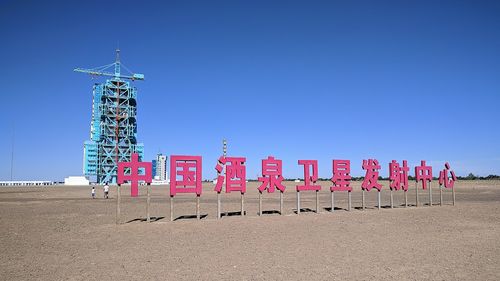 O misterioasă navă spaţială chineză se întoarce pe Pământ după 276 de zile petrecute pe orbită