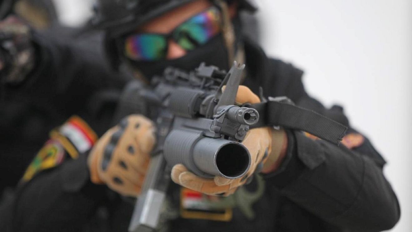 O bază militară care găzduieşte soldaţi americani în Irak, atacată cu 14 rachete