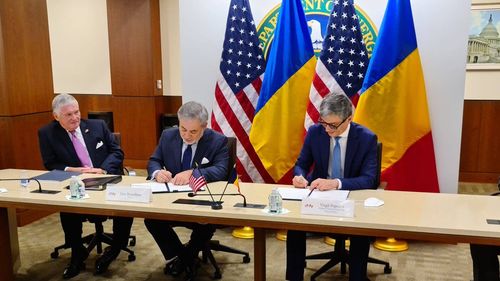 SUA și România au semnat acordul de construire a reactoarelor 3 și 4 ale Centralei de la Cernavodă, în valoare de 8 miliarde de dolari/ Proiectul va fi coordonat de AECom și implementat de un consorțiu de companii din SUA, România, Canada și Franța