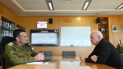 Israelul a "eliberat toate constrângerile" asupra trupelor în războiul împotriva Hamas / "Gaza nu va redeveni niciodată ceea ce a fost" (ministrul israelian al apărării)