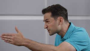 Burduja, după scorul sub PNL: Nu există temere pentru decont/ Au existat liberali care l-au votat pe Nicușor Dan de teama Gabrielei Firea și lui Piedone