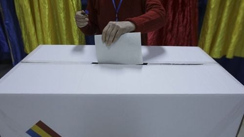 Apeluri la participare la vot din partea liderilor locali ai USR şi UDMR