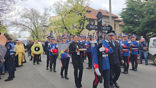 FOTO VIDEO Ziua despărțirii de Il Luce: Mircea Lucescu a fost înmormântat cu onoruri militare la Cimitirul Bellu