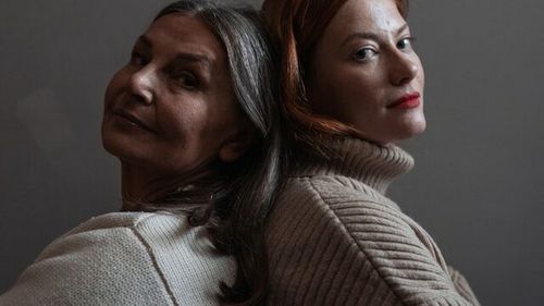 Când părinții rup legăturile cu copiii lor/ Când renunță la ”dragostea necondiționată” și cum explică psihologii aceste situații mai rare/ Ce rol joacă drogurile și cât cântăresc diferențele de valori personale