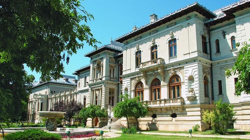 Dan Barna a ajuns la Palatul Cotroceni pentru întâlnirea cu președintele Klaus Iohannis. Dacian Cioloș e în Franța și nu participă la întâlnire