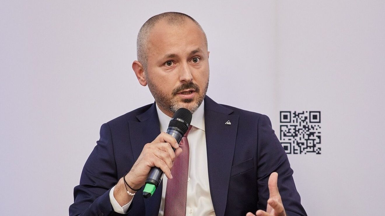 BREAKING Dezmăț pe bani publici la Transelectrica în anul austerității. Indemnizații lunare de 42.000 lei și chirii de 1.250 euro pentru șefi / Cine e Ștefăniță Munteanu, venit din Buzău, fieful lui Marcel Ciolacu
