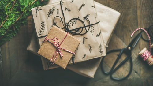 Ministerul Educației: A fost eliminată orice posibilitate prin care părinții strângeau bani pentru cadourile profesorilor