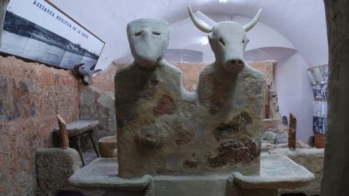 Se deschide Sanctuarul Neolitic de la Parța, Timiș / Soarele pătrunde doar 2 zile pe an, la echinocții / Este o replică a celui mai vechi sanctuar din România