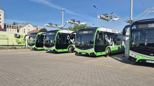 Transportul public din Alba Iulia blocat pentru a treia zi / Șoferii cer salariile restante și bonurile de masă pe mai multe luni