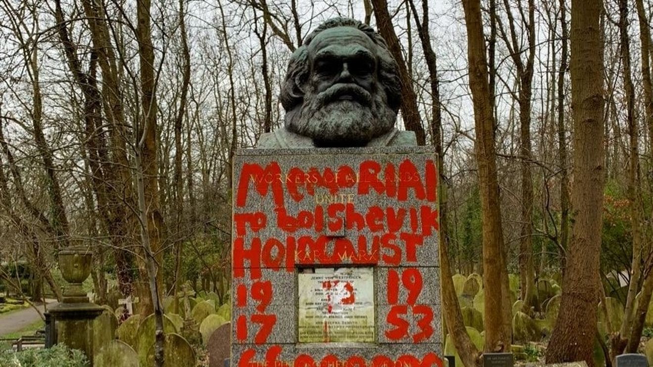 Mormântul lui Karl Marx, vandalizat cu inscripțiile ”Doctrina urii” și ”Arhitectul genocidului”