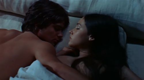 Fiul lui Franco Zeffirelli critică actorii din „Romeo și Julieta” pentru procesul privind nuditatea: Este jenant să auzi după 55 de ani că doi actori în vârstă au suferit un abuz care le-a provocat ani întregi de anxietate