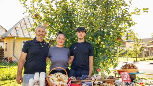 FOTO | Cetera și omul bun – producători din Maramureș | Mezeluri şi brânzeturi italiene, adaptate româneşte la Giuleşti