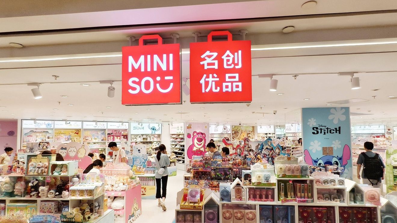 Miniso raportează venituri în creștere cu 21%, dar profitul net scade cu 22,6%