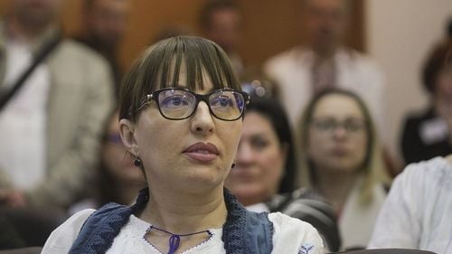 Detaliu relevant în scandalul dintre primarul general şi ministrul Mediului: şefa de cabinet a Directoarei Gărzii de Mediu, demisă recent de ministru, este sora Gabrielei Firea