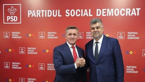 Iurie Ciocan, șeful filialei PSD din Republica Moldova, îi ia apărarea lui Vasile Costiuc, liderul partidului susținut de AUR care a intrat surprinzător în Parlamentul Moldovei după o campanie pe Tiktok similară cu a lui Călin Georgescu / Cine e Iurie Ciocan