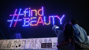 FOTO FITS, închis cu dronele / S-a încheiat a 30-a ediție a Festivalului Internațional de Teatru de la Sibiu