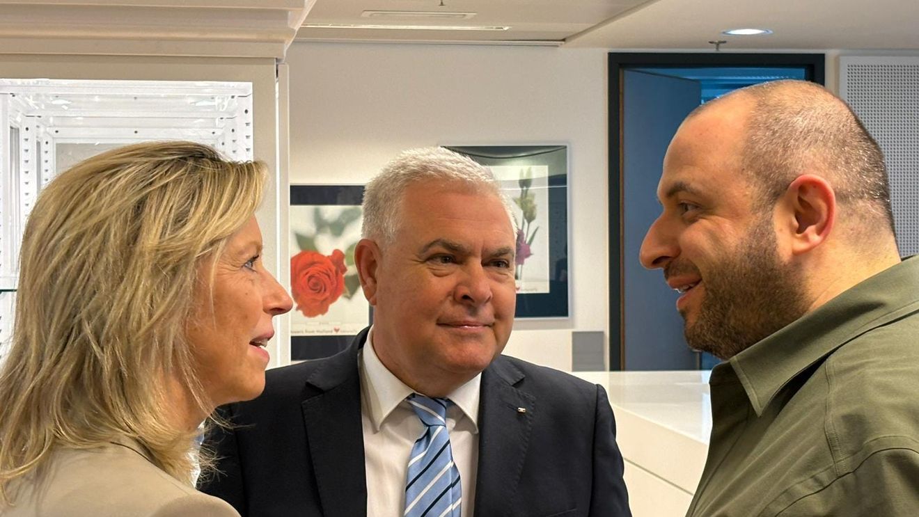 Întâlnire a ministrului român al Apărării cu omologul ucrainean: A fost subliniat angajamentul ferm al României
