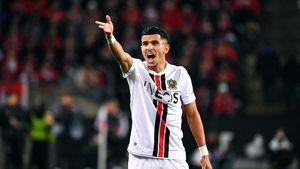 Fotbalistul Youcef Atal de la OGC Nisa,  condamnat la opt luni de închisoare cu suspendare pentru incitare la ură / A postat pe Instagram o înregistrare cu un predicator care îndemna la "o zi neagră pentru evrei"