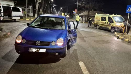 Bărbat de 39 de ani a decedat în ambulanță după ce autospeciala a fost implicată într-un accident rutier, în Botoșani / Nu era asigurat cu centuri pe targă și a fost proiectat în interiorul ambulanței