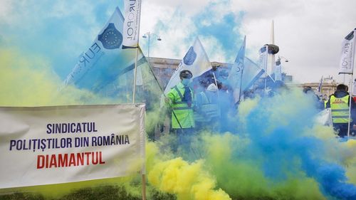 Polițiștii protestatari din Piața Victoriei și la Ministerul de Interne, amendați de Jandarmerie: Organizatorilor le-au fost aplicate două sancțiuni în valoare totală de 6000 de lei și a fost deschis un dosar penal