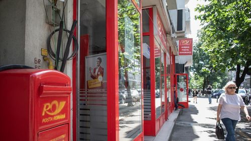 Poliția Ilfov cere sprijinul cetățenilor pentru găsirea bărbatului suspectat că a furat un sac cu bani din mașina Poștei